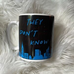 FRIENDS Heat Change Mug